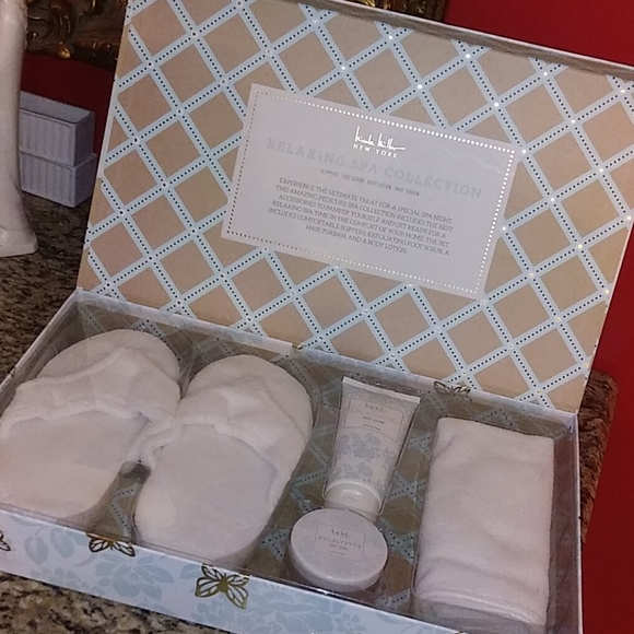 0727 Nicole Miller Relaxing Spa Collection - Picture 4 of 7